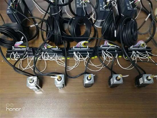 號(hào)外！號(hào)外_三菱定位新用法：FX5U內(nèi)置32軸總線(xiàn)定位！